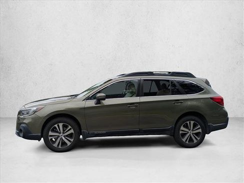 Used 2018 Subaru Outback 2.5i Limited AWD/4WD image 9