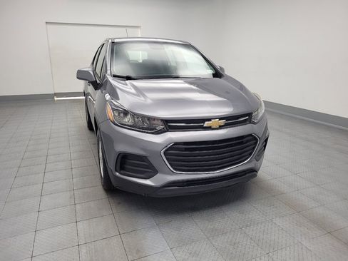 Used 2020 Chevrolet Trax LS FWD image 14