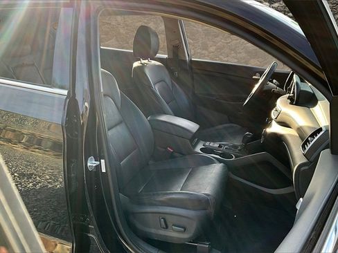 Used 2019 Hyundai Tucson Limited image 7