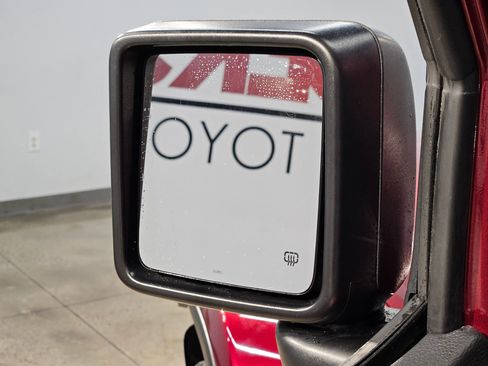 Used 2021 Jeep Wrangler Unlimited Sahara w/ Cold Weather Group image 22