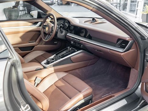Used 2021 Porsche 911 Carrera 4S image 26