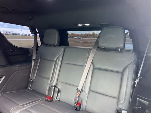 Used 2021 GMC Yukon Denali w/ Denali Ultimate Package image 12