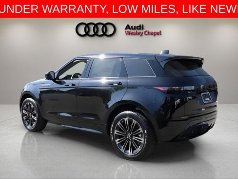 Used 2026 Land Rover Range Rover Evoque Dynamic SE AWD/4WD image 3