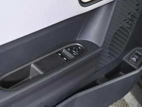 Certified 2025 MINI Cooper S image 21