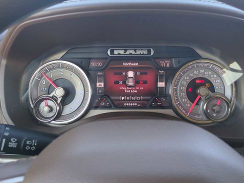 Used 2019 RAM 1500 Laramie Longhorn image 11