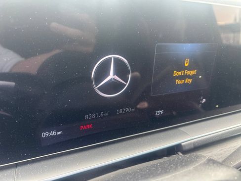 Used 2025 Mercedes-Benz GLE 450 4MATIC image 11