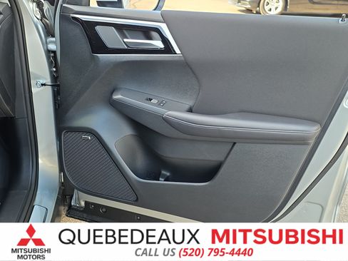 New 2026 Mitsubishi Outlander ES FWD image 29