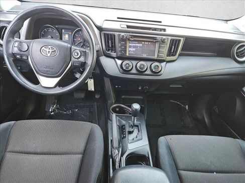 Used 2018 Toyota RAV4 LE w/ All Weather Liner Package FWD image 22