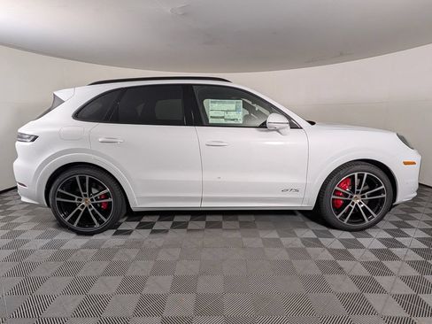 New 2026 Porsche Cayenne GTS AWD/4WD image 8
