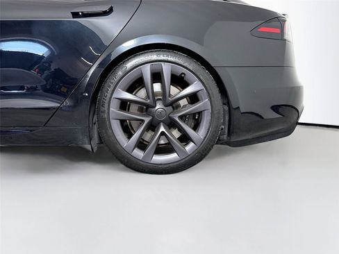 Used 2022 Tesla Model S AWD/4WD image 19