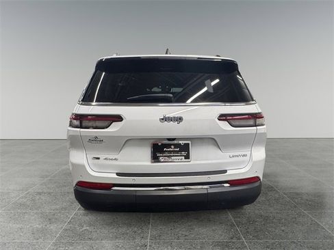 Used 2023 Jeep Grand Cherokee L Limited image 23