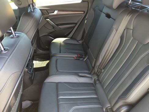 Used 2022 Audi Q5 2.0T Premium w/ Convenience Package image 31