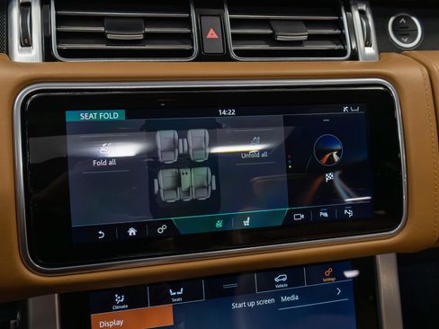 Used 2022 Land Rover Range Rover Autobiography image 60