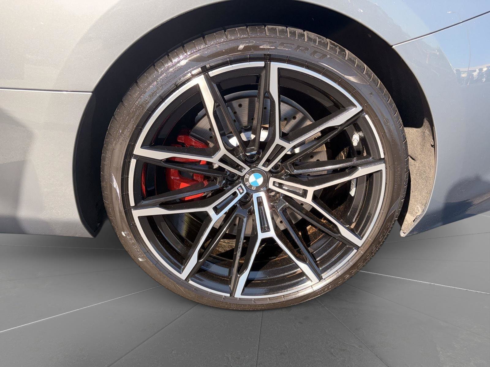 Used 2025 BMW M2 w/ Lighting Package RWD image 17