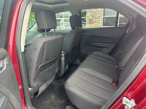 Used 2017 Chevrolet Equinox LT w/ Convenience Package image 12