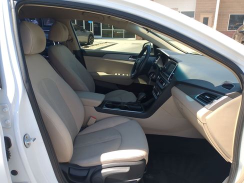 Used 2018 Hyundai Sonata SE FWD image 26