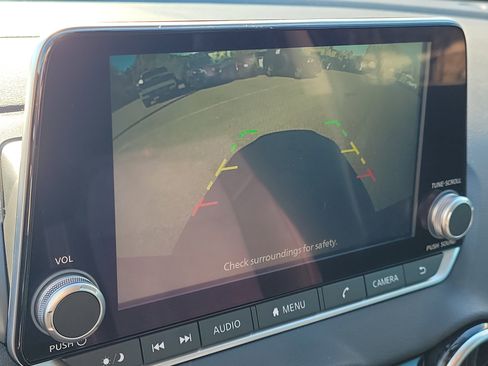 Certified 2025 Nissan Sentra SR image 30