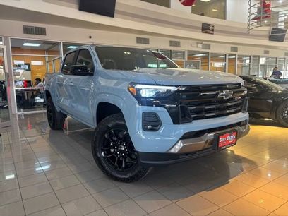 New 2025 Chevrolet Colorado Z71 w/ Midnight Edition