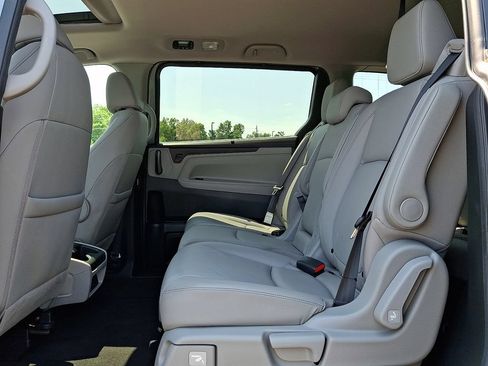 Used 2024 Honda Odyssey EX-L image 10
