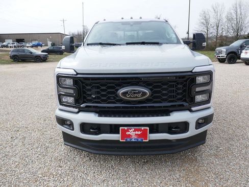 New 2026 Ford F250 Lariat w/ Black Appearance Package image 10