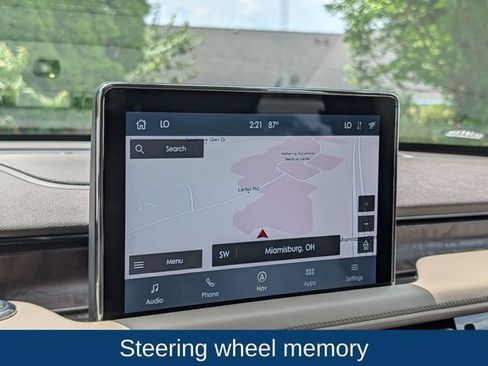Used 2020 Lincoln Aviator Reserve w/ Elements Package Plus AWD/4WD image 21