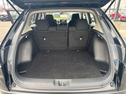 Used 2023 Honda HR-V LX image 12