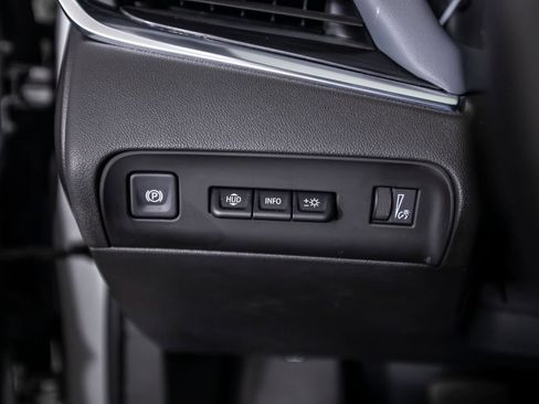 Used 2022 Buick Enclave Premium w/ Surround and Sites Package AWD/4WD image 38