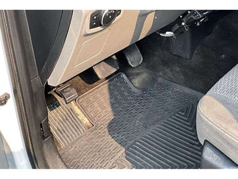 Used 2017 Ford F150 XLT AWD/4WD image 29