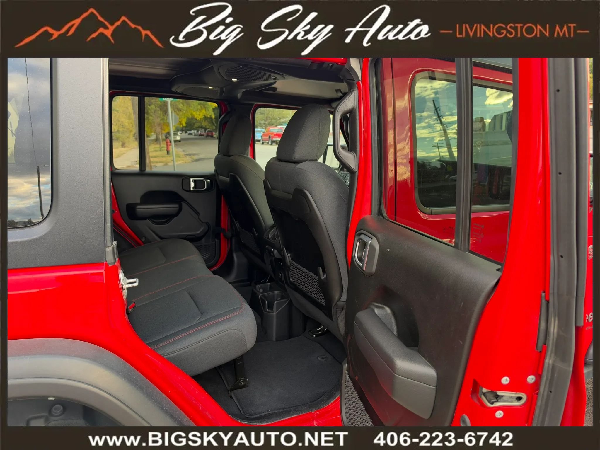 Used 2024 Jeep Wrangler Unlimited Rubicon AWD/4WD image 20