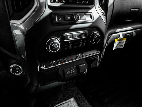 New 2025 Chevrolet Silverado 1500 W/T image 34