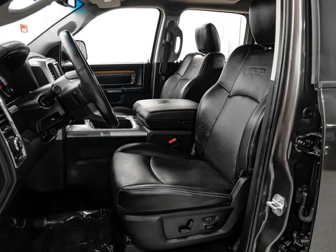 Used 2016 RAM 1500 Laramie w/ Convenience Group AWD/4WD image 47