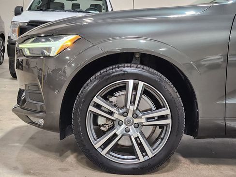 Used 2019 Volvo XC60 T6 Momentum w/ Advanced Package image 5
