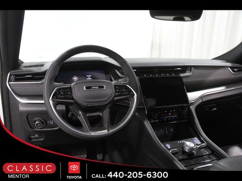 Used 2023 Jeep Grand Cherokee L Overland AWD/4WD image 6