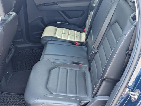 Used 2022 Volkswagen Atlas SEL Premium AWD/4WD image 4