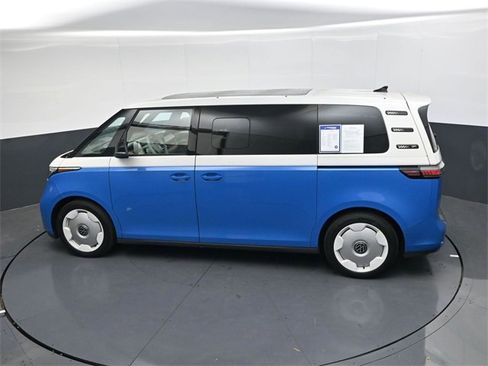 Used 2025 Volkswagen ID. Buzz 1st Edition image 26