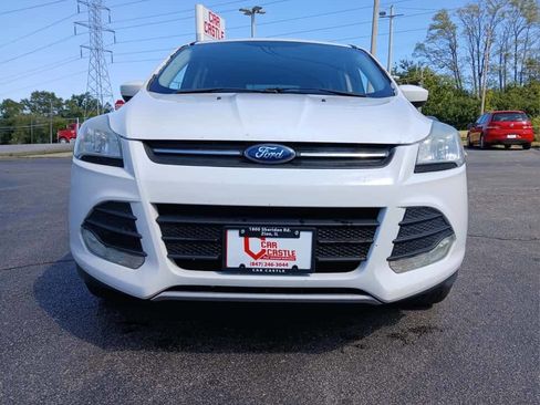 Used 2014 Ford Escape SE image 2