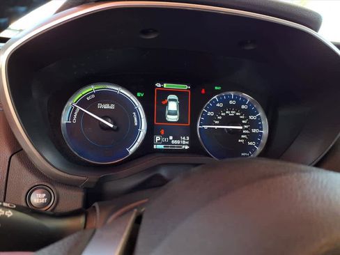 Used 2021 Subaru Crosstrek Hybrid w/ Moonroof Package w/Navigation image 11