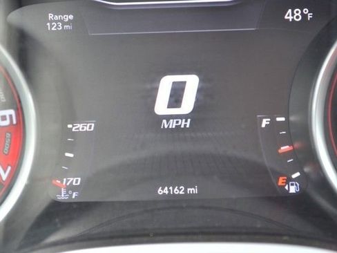 Used 2015 Dodge Challenger SRT image 23