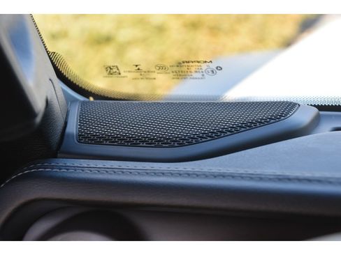 Used 2018 Jeep Wrangler Unlimited Rubicon image 38