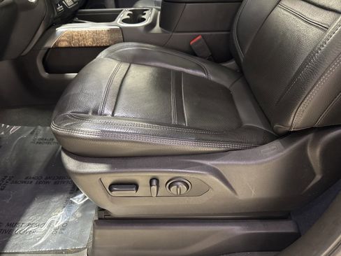 Used 2019 GMC Sierra 1500 Denali w/ Denali Ultimate Package image 14