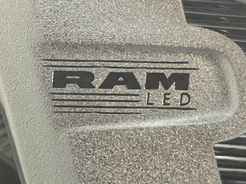 Used 2021 RAM 1500 Laramie image 12