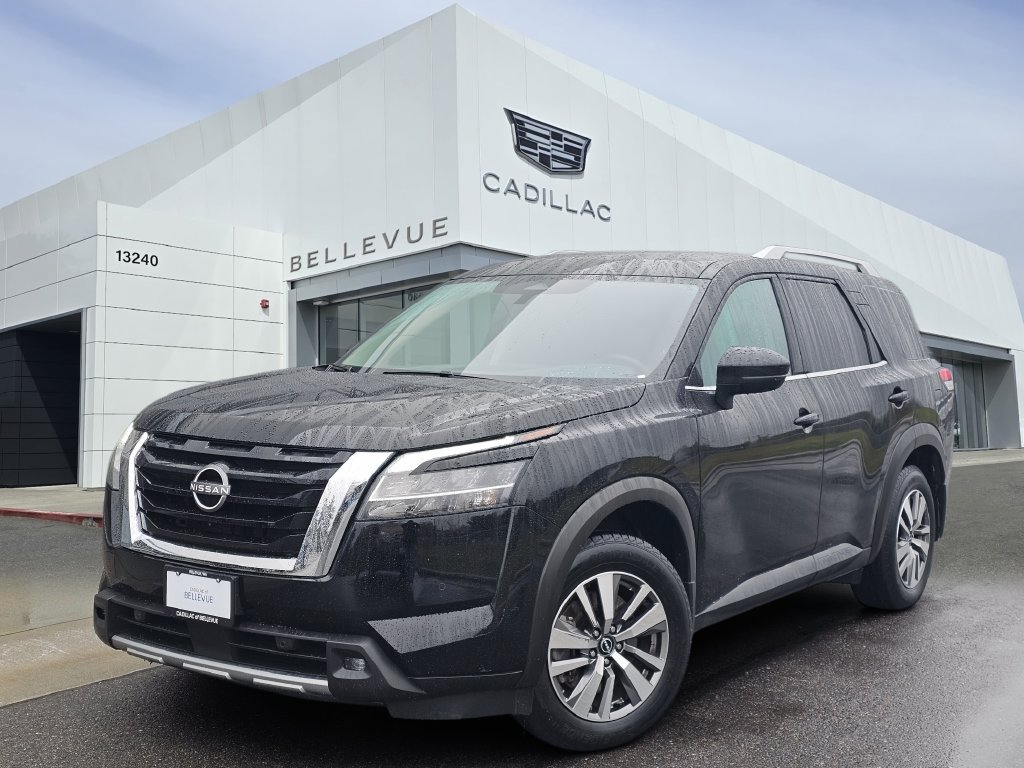 Used 2022 Nissan Pathfinder SL AWD/4WD image 1