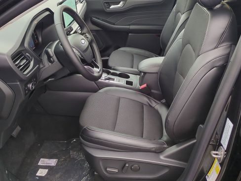 New 2026 Ford Escape SE image 14