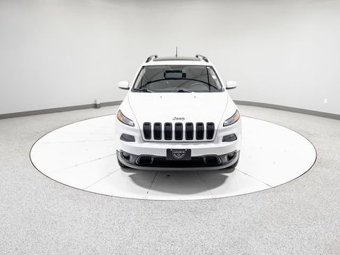 Used 2017 Jeep Cherokee High Altitude image 29