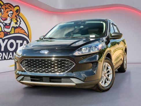 Used 2022 Ford Escape SE w/ Convenience Package FWD image 1