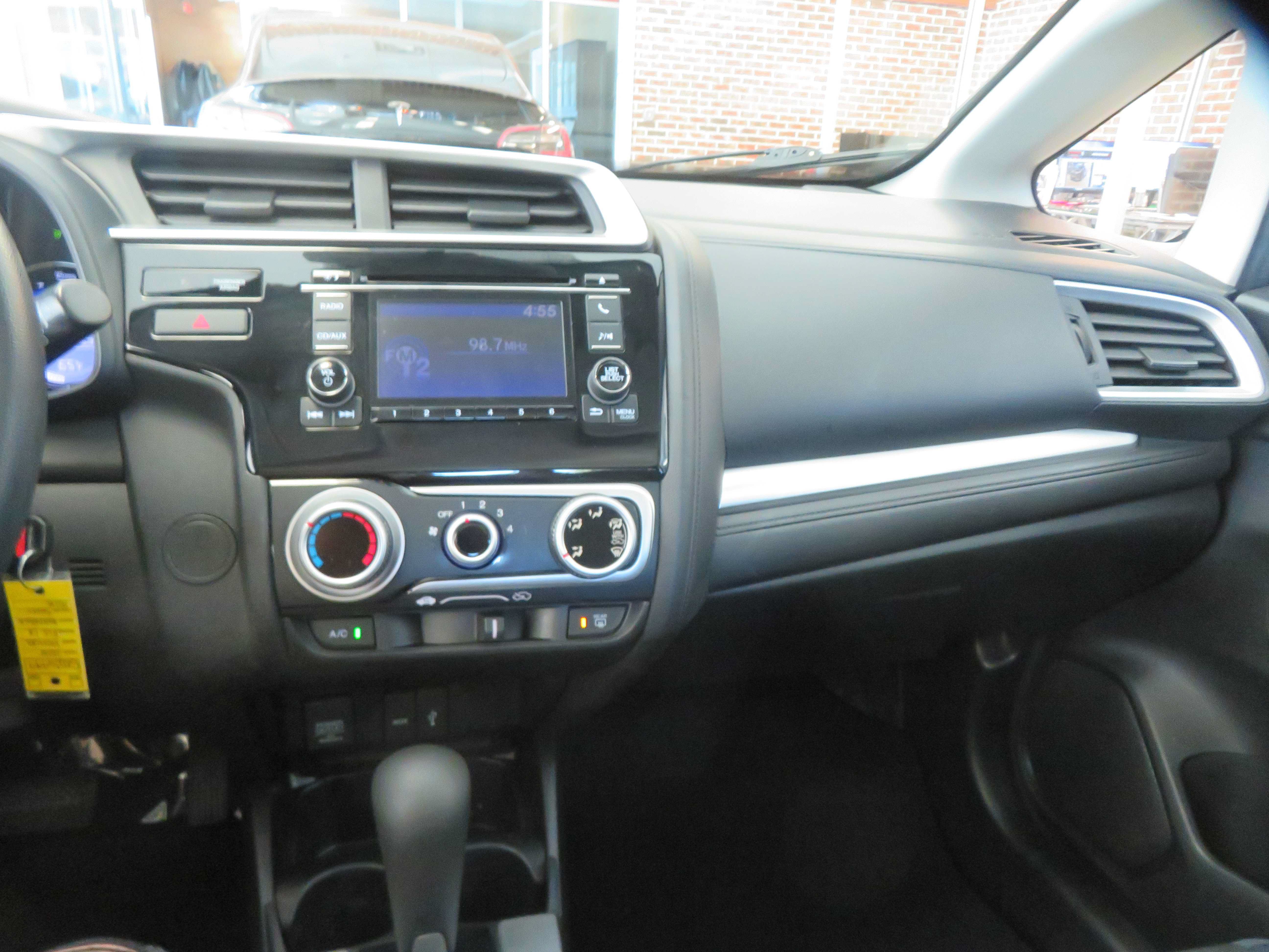 Used 2016 Honda Fit LX image 32
