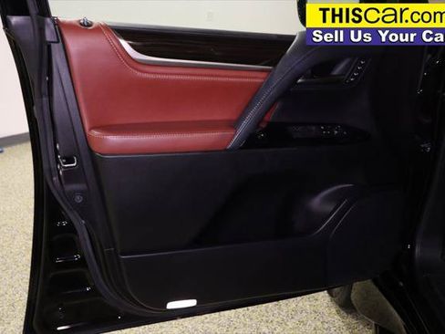 Used 2018 Lexus LX 570 4WD w/ Luxury Package image 38
