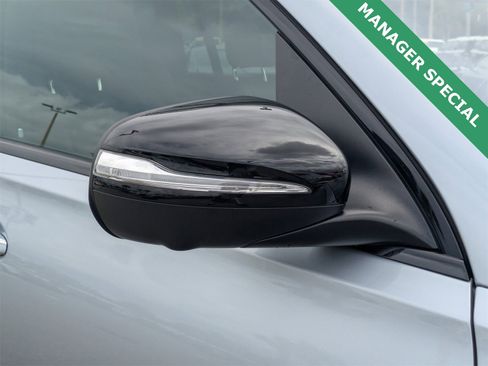 Used 2023 Mercedes-Benz GLS 580 4MATIC image 10