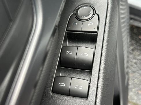 New 2026 Chevrolet Equinox EV RS image 21