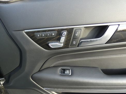Used 2017 Mercedes-Benz E 400 Coupe image 37